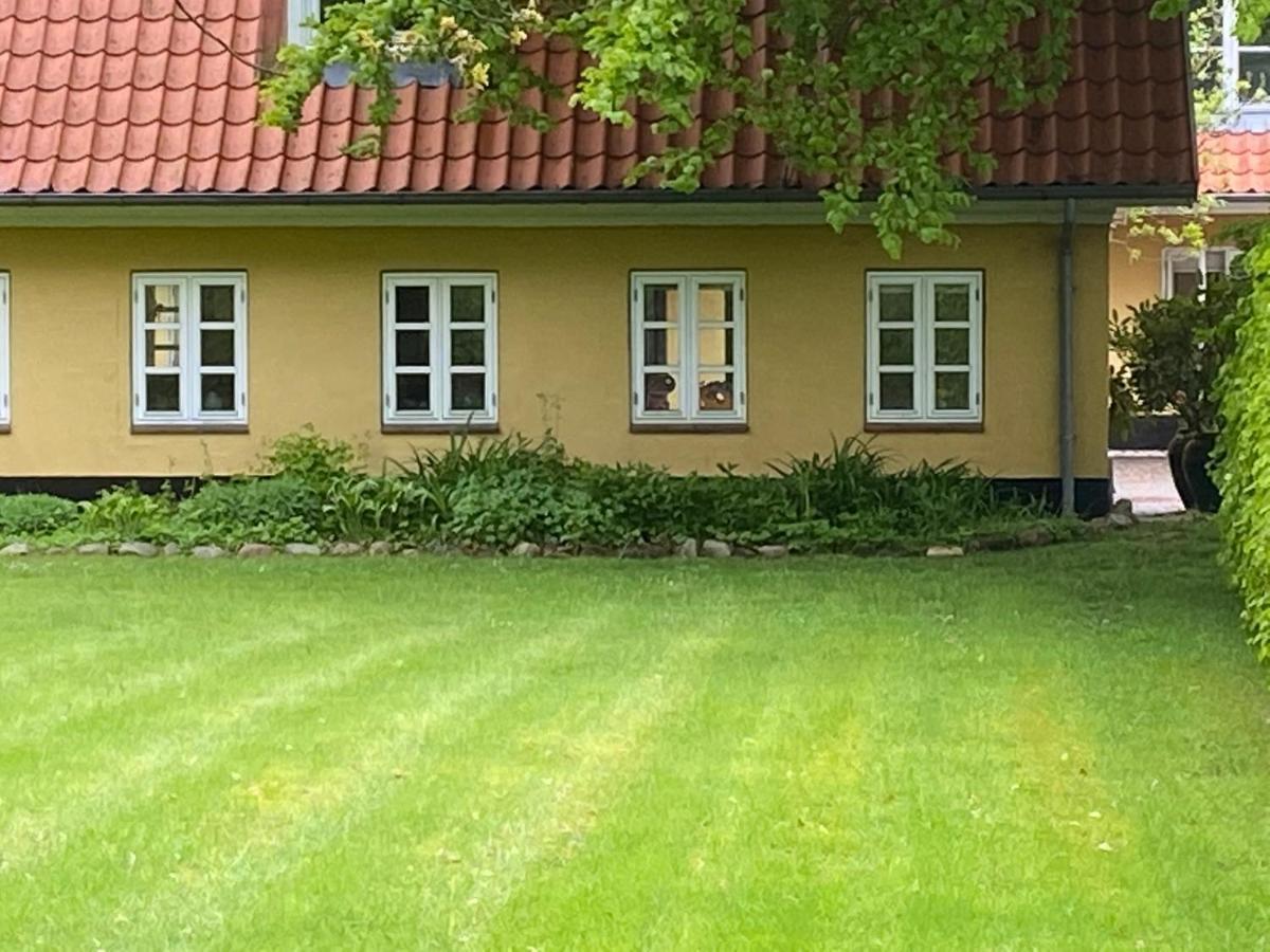 Lake View Apartment Гриннстед Экстерьер фото