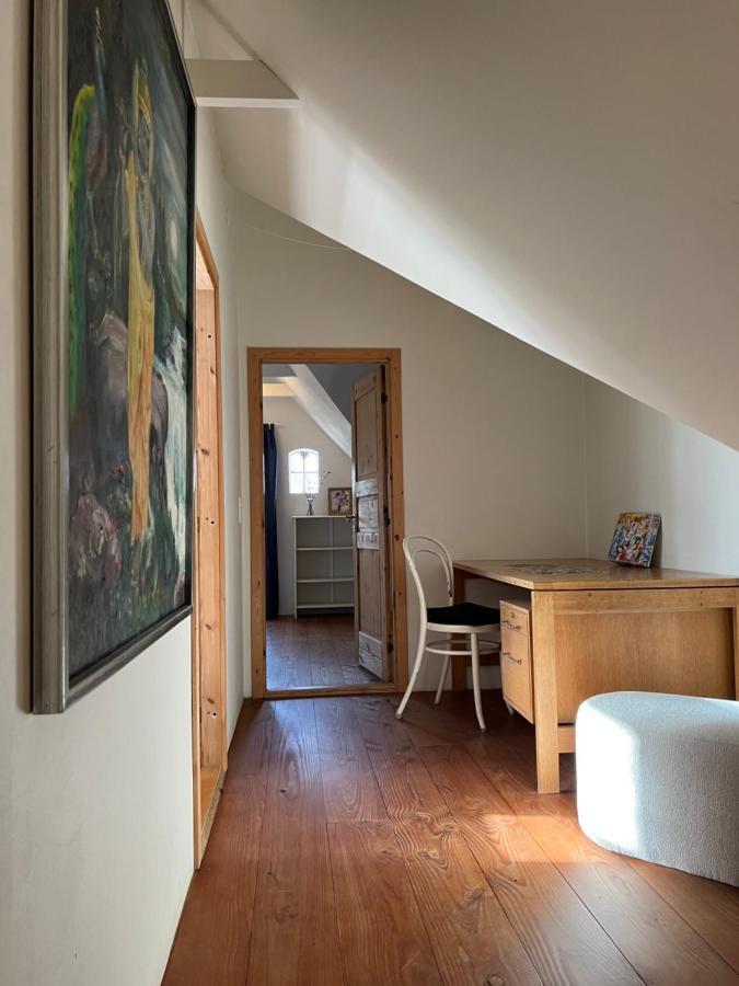 Lake View Apartment Гриннстед Экстерьер фото